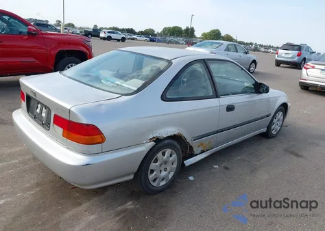 1998 Honda Civic Dx z USA, uszkodzony, nr VIN 1HGEJ6125WL068180
